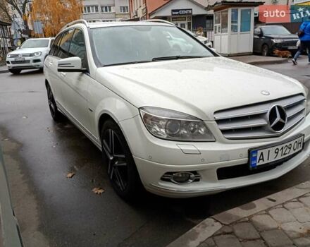 Белый Мерседес Ц-Класс, объемом двигателя 2.1 л и пробегом 360 тыс. км за 9300 $, фото 1 на Automoto.ua