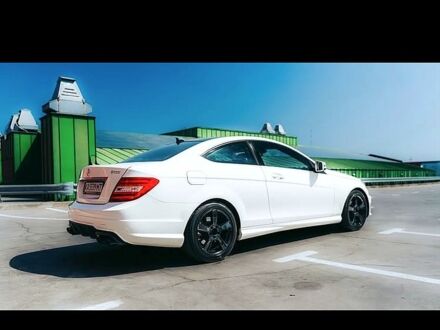 Білий Мерседес Ц-Клас, об'ємом двигуна 1.8 л та пробігом 0 тис. км за 15000 $, фото 1 на Automoto.ua