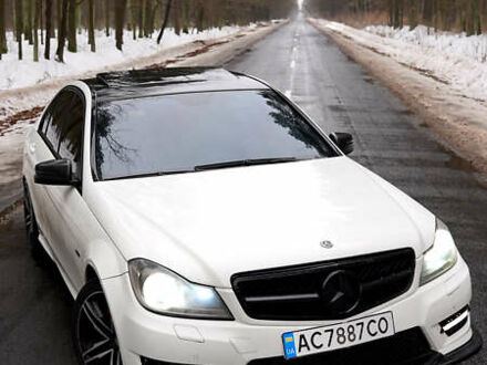 Білий Мерседес Ц-Клас, об'ємом двигуна 1.8 л та пробігом 310 тис. км за 9500 $, фото 1 на Automoto.ua