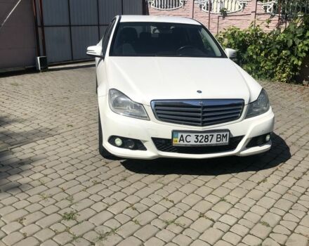 Білий Мерседес Ц-Клас, об'ємом двигуна 2.1 л та пробігом 320 тис. км за 12100 $, фото 1 на Automoto.ua