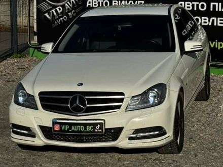 Білий Мерседес Ц-Клас, об'ємом двигуна 2.14 л та пробігом 228 тис. км за 13500 $, фото 1 на Automoto.ua