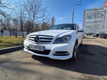 Белый Мерседес Ц-Класс, объемом двигателя 1.6 л и пробегом 132 тыс. км за 13200 $, фото 1 на Automoto.ua