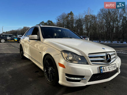 Мерседес Ц-Класс 2012 в Белой Церкве на Automoto.ua Белый Мерседес Ц-Класс, объемом двигателя 1.8 л и пробегом 223 тыс. км за 10500 $, фото 1 на Automoto.ua