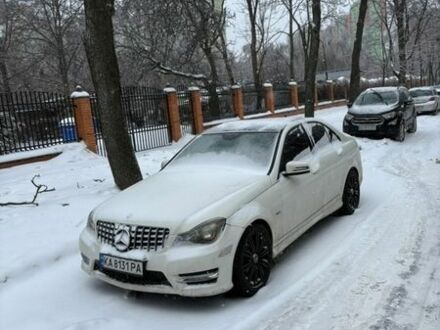 Білий Мерседес Ц-Клас, об'ємом двигуна 1.8 л та пробігом 260 тис. км за 10950 $, фото 1 на Automoto.ua