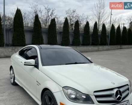 Білий Мерседес Ц-Клас, об'ємом двигуна 1.8 л та пробігом 193 тис. км за 11500 $, фото 1 на Automoto.ua