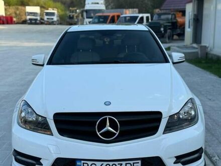Мерседес Ц-Клас 2012 у Миколаїв на Automoto.ua Білий Мерседес Ц-Клас, об'ємом двигуна 1.8 л та пробігом 205 тис. км за 10500 $, фото 1 на Automoto.ua