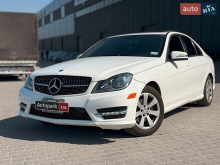 Мерседес Ц-Класс 2012 в Львове на Automoto.ua Белый Мерседес Ц-Класс, объемом двигателя 1.8 л и пробегом 157 тыс. км за 11990 $, фото 1 на Automoto.ua