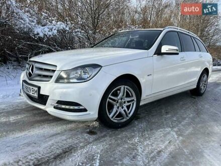 Мерседес Ц-Класс 2012 в Долине на Automoto.ua Белый Мерседес Ц-Класс, объемом двигателя 2.2 л и пробегом 275 тыс. км за 8700 $, фото 1 на Automoto.ua