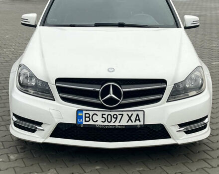 Белый Мерседес Ц-Класс, объемом двигателя 1.8 л и пробегом 120 тыс. км за 11900 $, фото 1 на Automoto.ua