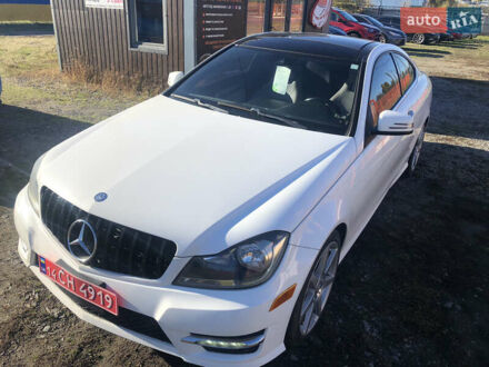Белый Мерседес Ц-Класс, объемом двигателя 1.8 л и пробегом 150 тыс. км за 11999 $, фото 1 на Automoto.ua