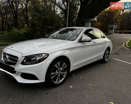 Мерседес Ц-Класс 2014 в Киеве на Automoto.ua Белый Мерседес Ц-Класс, объемом двигателя 2 л и пробегом 98 тыс. км за 20500 $, фото 1 на Automoto.ua
