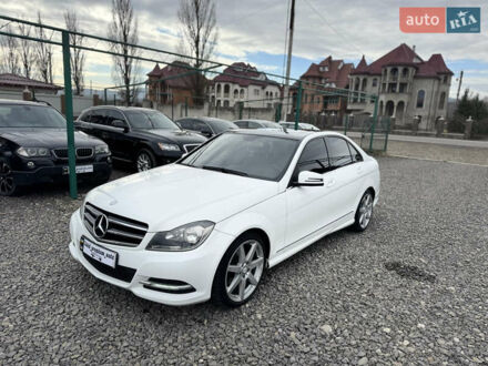 Мерседес Ц-Класс 2014 в Тячеве на Automoto.ua Белый Мерседес Ц-Класс, объемом двигателя 1.8 л и пробегом 203 тыс. км за 13300 $, фото 1 на Automoto.ua