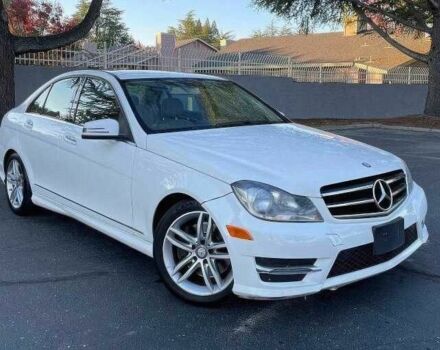 Білий Мерседес Ц-Клас, об'ємом двигуна 3.5 л та пробігом 146 тис. км за 9200 $, фото 1 на Automoto.ua