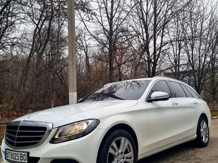 Мерседес Ц-Класс 2015 в Харькове на Automoto.ua Белый Мерседес Ц-Класс, объемом двигателя 1.6 л и пробегом 269 тыс. км за 16500 $, фото 1 на Automoto.ua