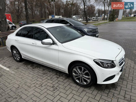 Білий Мерседес Ц-Клас, об'ємом двигуна 2.14 л та пробігом 189 тис. км за 21200 $, фото 1 на Automoto.ua