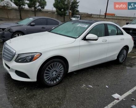 Білий Мерседес Ц-Клас, об'ємом двигуна 2 л та пробігом 119 тис. км за 3000 $, фото 1 на Automoto.ua