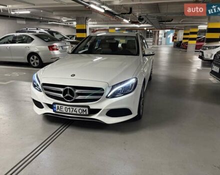 Белый Мерседес Ц-Класс, объемом двигателя 1.99 л и пробегом 153 тыс. км за 20000 $, фото 1 на Automoto.ua