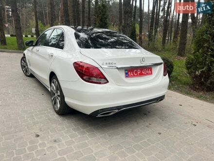 Білий Мерседес Ц-Клас, об'ємом двигуна 2 л та пробігом 103 тис. км за 21600 $, фото 1 на Automoto.ua