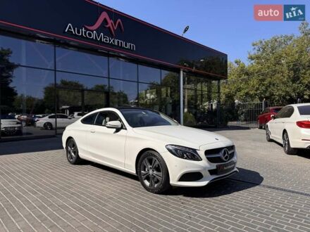 Білий Мерседес Ц-Клас, об'ємом двигуна 2 л та пробігом 114 тис. км за 21900 $, фото 1 на Automoto.ua
