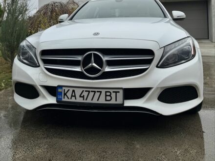 Белый Мерседес Ц-Класс, объемом двигателя 2 л и пробегом 143 тыс. км за 23500 $, фото 1 на Automoto.ua