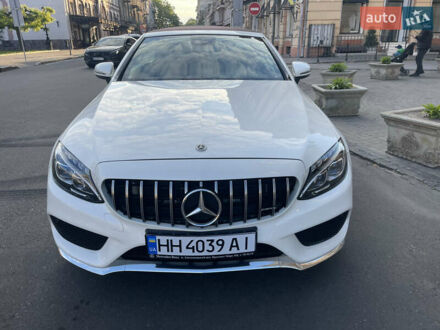 Мерседес Ц-Класс 2017 в Одессе на Automoto.ua Белый Мерседес Ц-Класс, объемом двигателя 1.99 л и пробегом 133 тыс. км за 32000 $, фото 1 на Automoto.ua