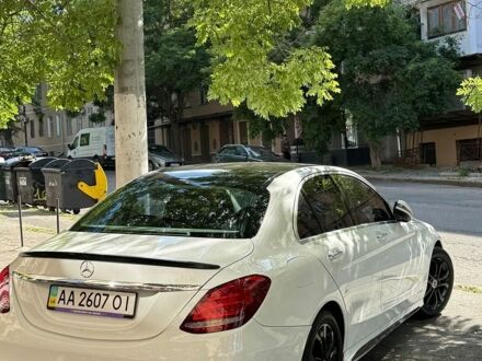 Білий Мерседес Ц-Клас, об'ємом двигуна 2.14 л та пробігом 117 тис. км за 22700 $, фото 1 на Automoto.ua