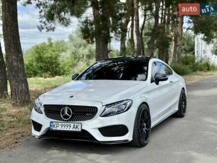 Мерседес Ц-Класс 2017 в Киеве на Automoto.ua Белый Мерседес Ц-Класс, объемом двигателя 3 л и пробегом 125 тыс. км за 34999 $, фото 1 на Automoto.ua