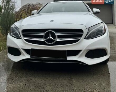 Білий Мерседес Ц-Клас, об'ємом двигуна 1.99 л та пробігом 147 тис. км за 24999 $, фото 1 на Automoto.ua