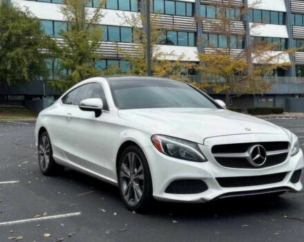 Белый Мерседес Ц-Класс, объемом двигателя 2 л и пробегом 64 тыс. км за 14800 $, фото 1 на Automoto.ua