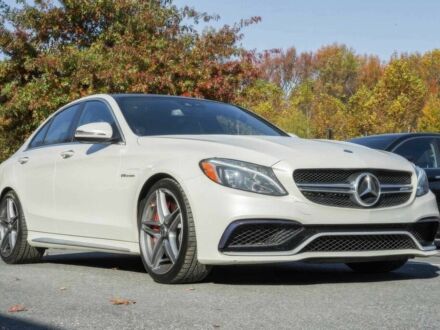 Белый Мерседес Ц-Класс, объемом двигателя 4 л и пробегом 61 тыс. км за 14000 $, фото 1 на Automoto.ua