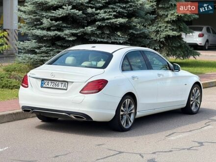 Білий Мерседес Ц-Клас, об'ємом двигуна 1.99 л та пробігом 152 тис. км за 20900 $, фото 1 на Automoto.ua
