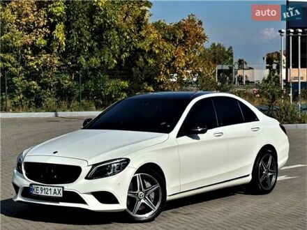 Мерседес Ц-Клас 2018 у Дніпро (Дніпропетровську) на Automoto.ua Білий Мерседес Ц-Клас, об'ємом двигуна 3 л та пробігом 59 тис. км за 33500 $, фото 1 на Automoto.ua