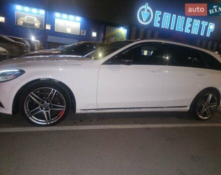 Білий Мерседес Ц-Клас, об'ємом двигуна 1.95 л та пробігом 211 тис. км за 17200 $, фото 1 на Automoto.ua