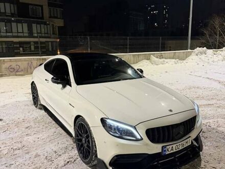 Белый Мерседес Ц-Класс, объемом двигателя 3.98 л и пробегом 76 тыс. км за 51000 $, фото 1 на Automoto.ua