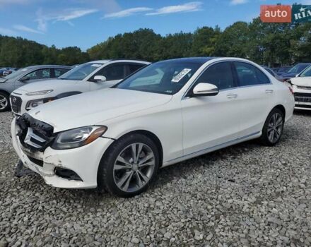 Белый Мерседес Ц-Класс, объемом двигателя 1.99 л и пробегом 69 тыс. км за 3600 $, фото 1 на Automoto.ua