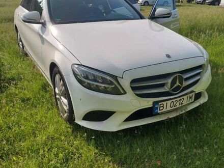 Білий Мерседес Ц-Клас, об'ємом двигуна 2 л та пробігом 184 тис. км за 28000 $, фото 1 на Automoto.ua