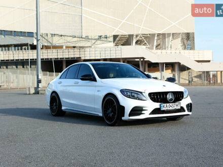 Мерседес Ц-Класс 2019 в Львове на Automoto.ua Белый Мерседес Ц-Класс, объемом двигателя 3 л и пробегом 69 тыс. км за 40100 $, фото 1 на Automoto.ua