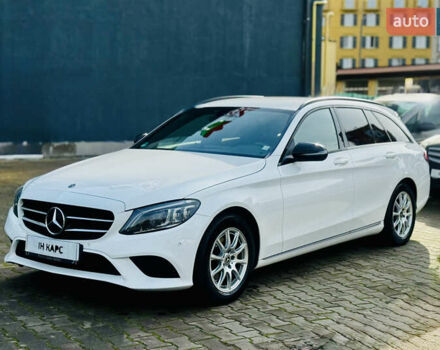 Білий Мерседес Ц-Клас, об'ємом двигуна 1.95 л та пробігом 148 тис. км за 27500 $, фото 1 на Automoto.ua