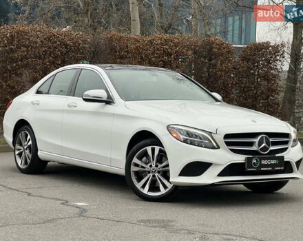 Белый Мерседес Ц-Класс, объемом двигателя 2 л и пробегом 97 тыс. км за 26999 $, фото 1 на Automoto.ua