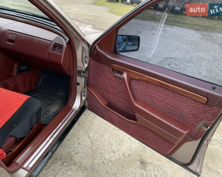 Бежевый Мерседес Ц-Класс, объемом двигателя 1.8 л и пробегом 381 тыс. км за 3650 $, фото 14 на Automoto.ua