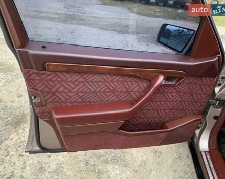 Бежевый Мерседес Ц-Класс, объемом двигателя 1.8 л и пробегом 381 тыс. км за 3650 $, фото 10 на Automoto.ua