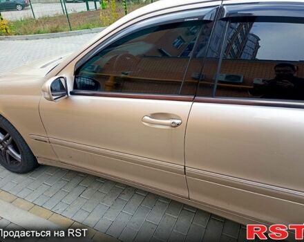 Бежевый Мерседес Ц-Класс, объемом двигателя 2 л и пробегом 300 тыс. км за 4500 $, фото 1 на Automoto.ua