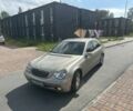Бежевий Мерседес Ц-Клас, об'ємом двигуна 1.8 л та пробігом 247 тис. км за 4299 $, фото 1 на Automoto.ua