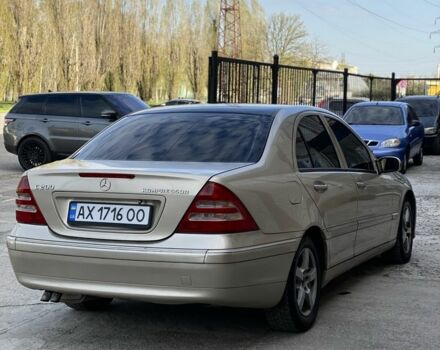 Бежевий Мерседес Ц-Клас, об'ємом двигуна 1.8 л та пробігом 240 тис. км за 4100 $, фото 4 на Automoto.ua