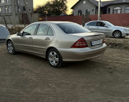 Бежевый Мерседес Ц-Класс, объемом двигателя 1.8 л и пробегом 250 тыс. км за 4500 $, фото 2 на Automoto.ua