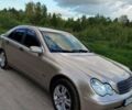 Бежевый Мерседес Ц-Класс, объемом двигателя 1.8 л и пробегом 240 тыс. км за 5000 $, фото 1 на Automoto.ua