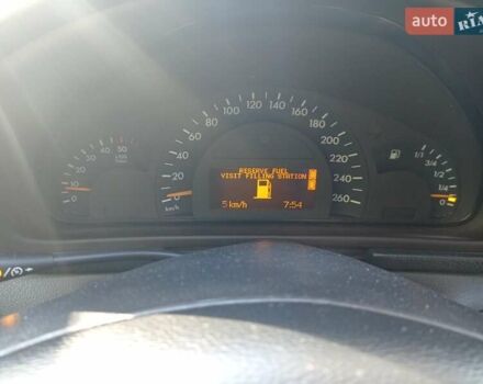 Бежевий Мерседес Ц-Клас, об'ємом двигуна 2.2 л та пробігом 322 тис. км за 6500 $, фото 1 на Automoto.ua