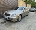 Бежевый Мерседес Ц-Класс, объемом двигателя 2 л и пробегом 250 тыс. км за 4500 $, фото 1 на Automoto.ua