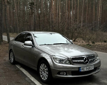 Бежевий Мерседес Ц-Клас, об'ємом двигуна 1.8 л та пробігом 183 тис. км за 9800 $, фото 2 на Automoto.ua