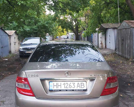 Бежевый Мерседес Ц-Класс, объемом двигателя 1.8 л и пробегом 185 тыс. км за 7400 $, фото 7 на Automoto.ua